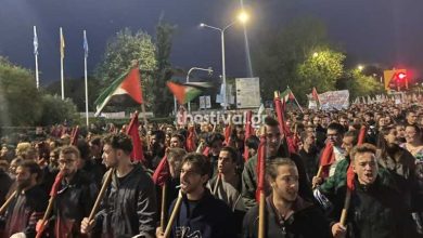 Εκατοντάδες Θεσσαλονικείς στην πορεία για το Πολυτεχνείο - Ξεκίνησε στις 18.00