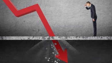 «Βουτιά» 475 μονάδων για τον Dow Jones