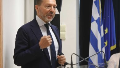 «Καμπανάκι» Στουρνάρα για την παραγωγικότητα εργασίας στην Ελλάδα: Βρίσκεται στο 55% του ευρωπαϊκού μέσου όρου