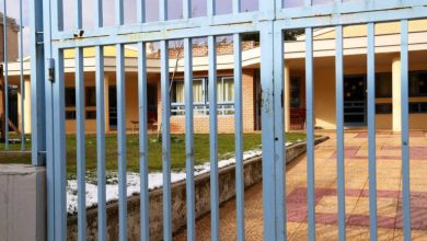 «Η διευθύντρια του σχολείου προσπαθεί να υποβαθμίσει το γεγονός» λέει ο πατέρας του 7χρονου για το bullying στο Βόλο