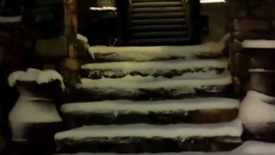 Καλυμμένο από χιόνι το Νυμφαίο με δυνατό αέρα