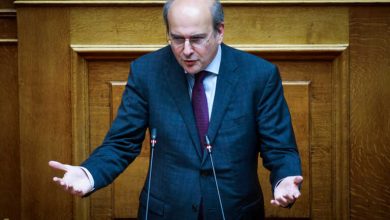 Χατζηδάκης προς την αντιπολίτευση: «Είστε με τους δανειολήπτες ή με τους servicers;»
