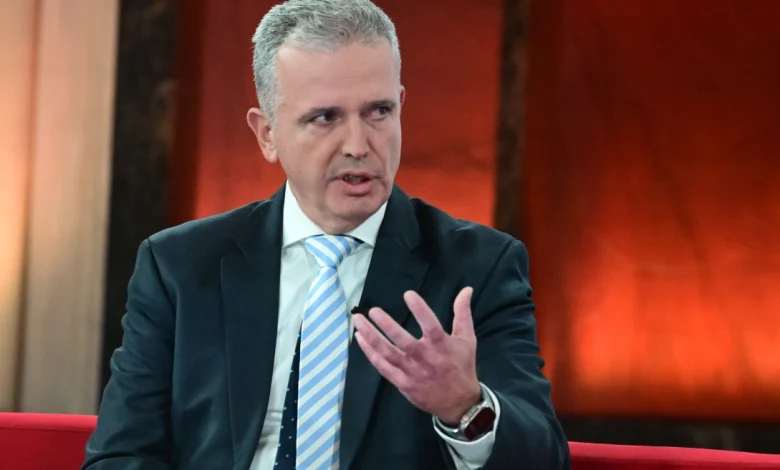 Ο Σκλήκας μία μέρα πριν παραιτηθεί ασφαλίστηκε με 461.000 ευρώ για τυχόν ζημιές στα ΕΛΤΑ sklikas elta 1