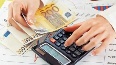 chrima epicheiriseis 696x392 1